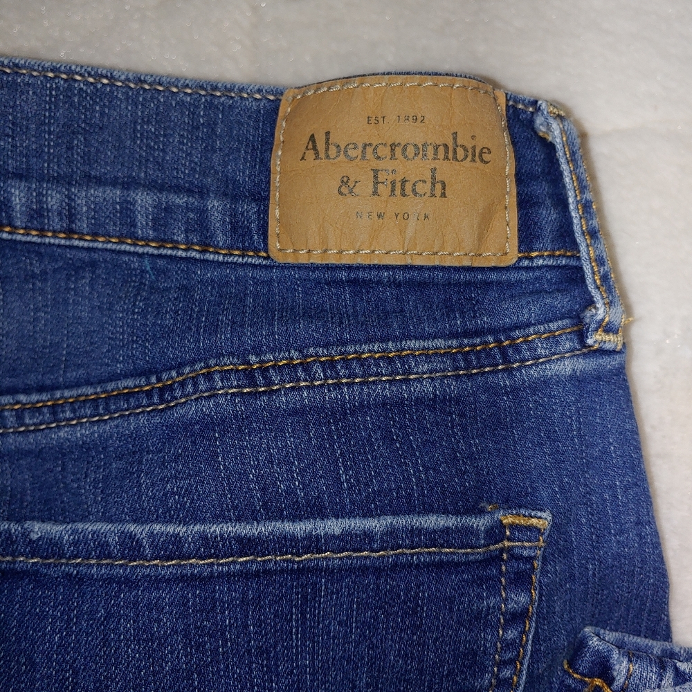 Abercrombie & Fitch jeans.  Size 4R - Picture 3 of 7